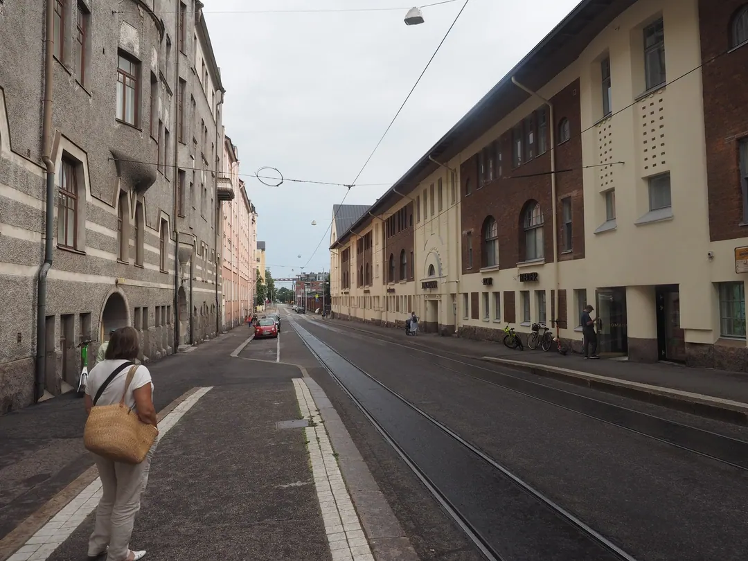 Kruunuvuorenkatu in Helsinki on a quiet August day